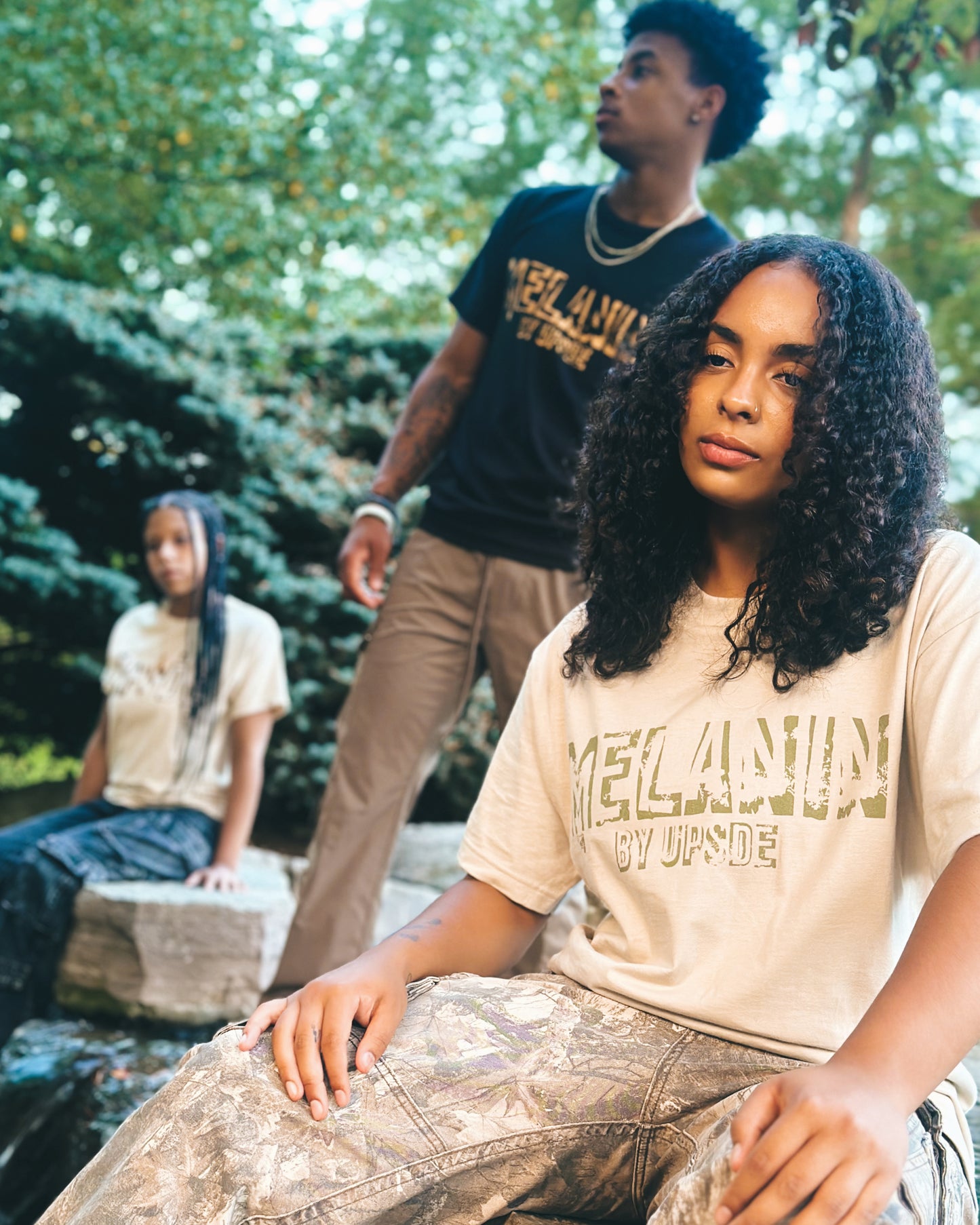 “MELANIN” UPSDE BOXY TEE